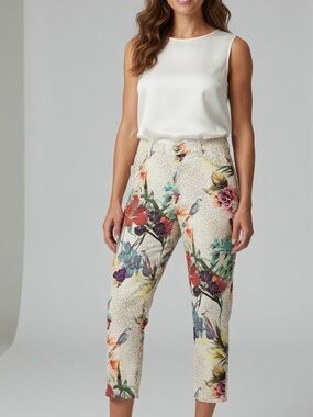 Chico's Cream Floral Crop Pants sz 1 (8)
